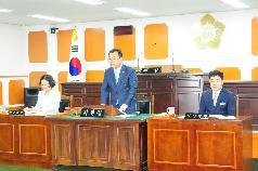 제1차 행정사무감사특별위원회 감사실시선언,간부공무원 소개,피감사공무원선서