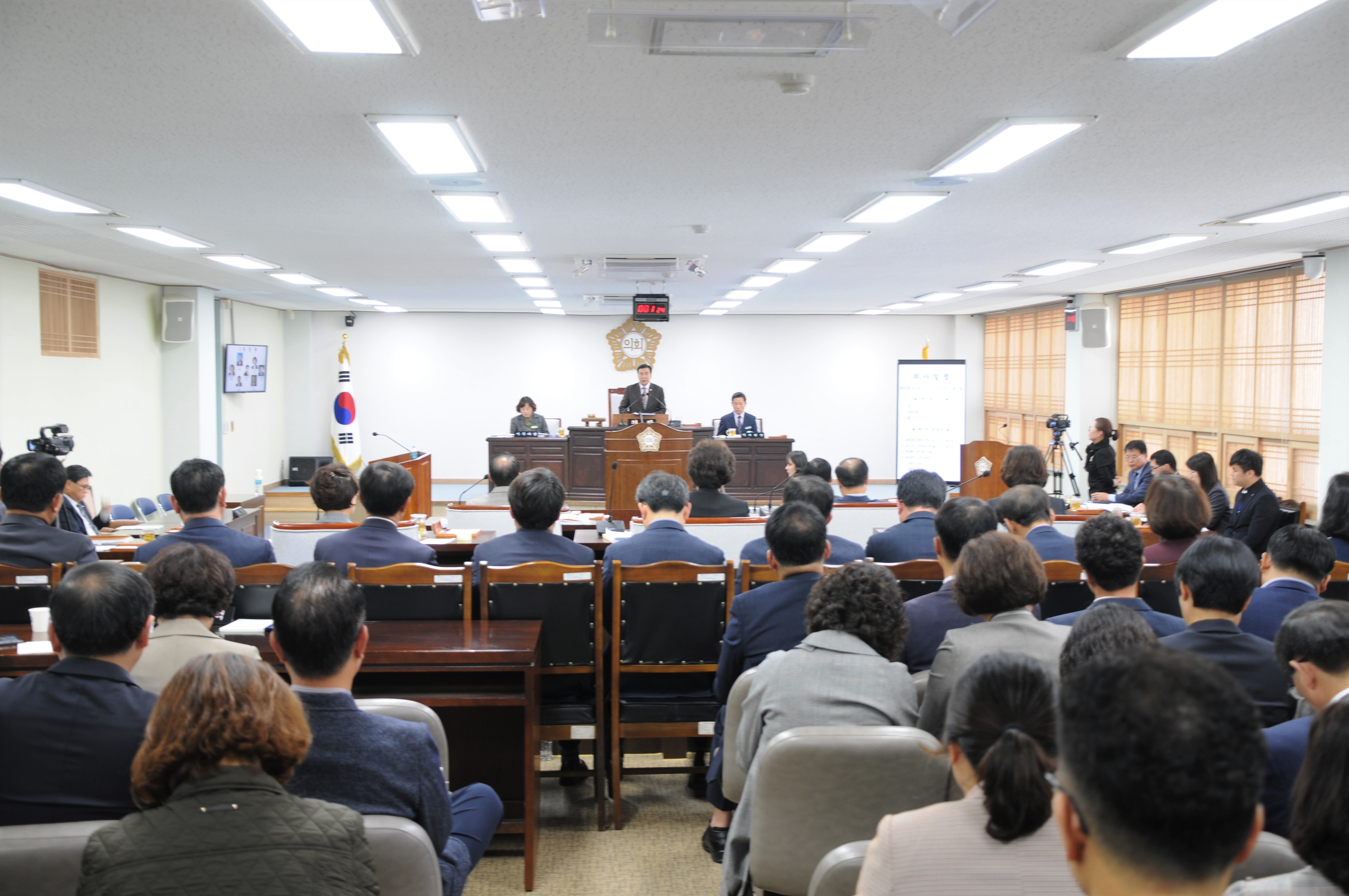 제253회 함평군의회 임시회 개회식 및 제1차 본회의(2019.11.12.) 10