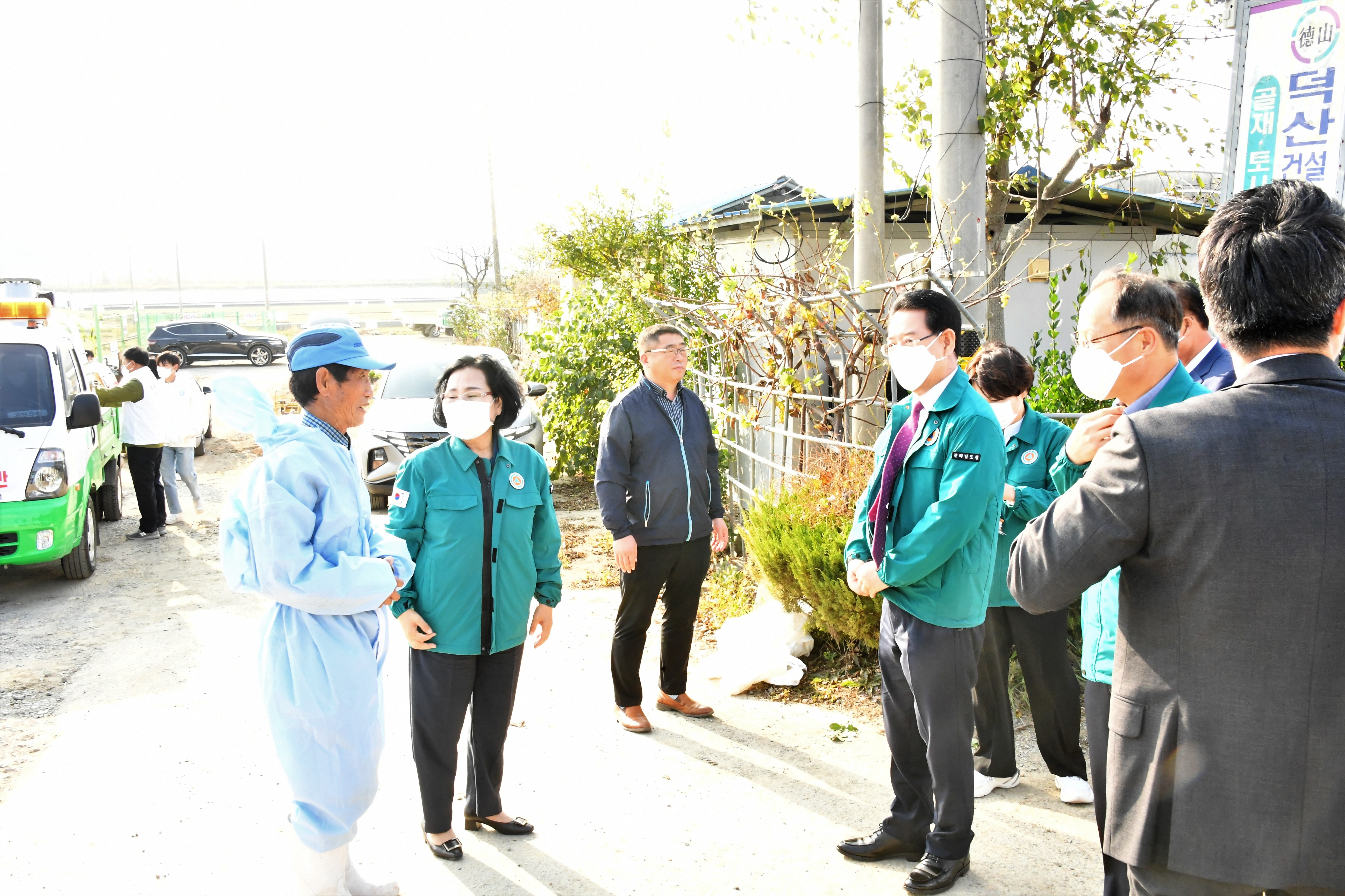 김영록 전남도지사 함평 럼피스킨병 방역대책 현장점검(2023.11.1.) 10