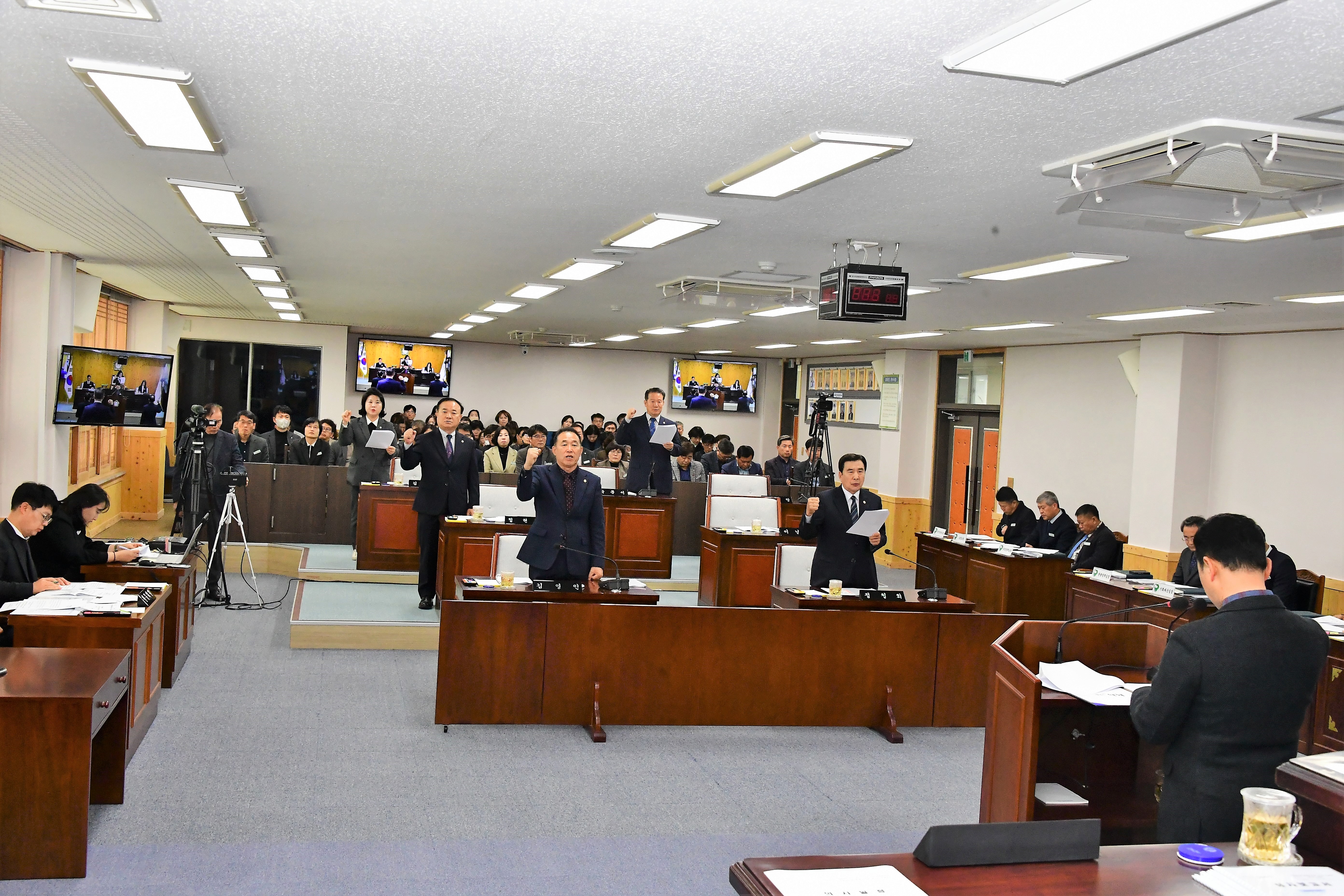 제287회 함평군의회 제2차 정례회 2차 본회의(2023.11.28.) 8