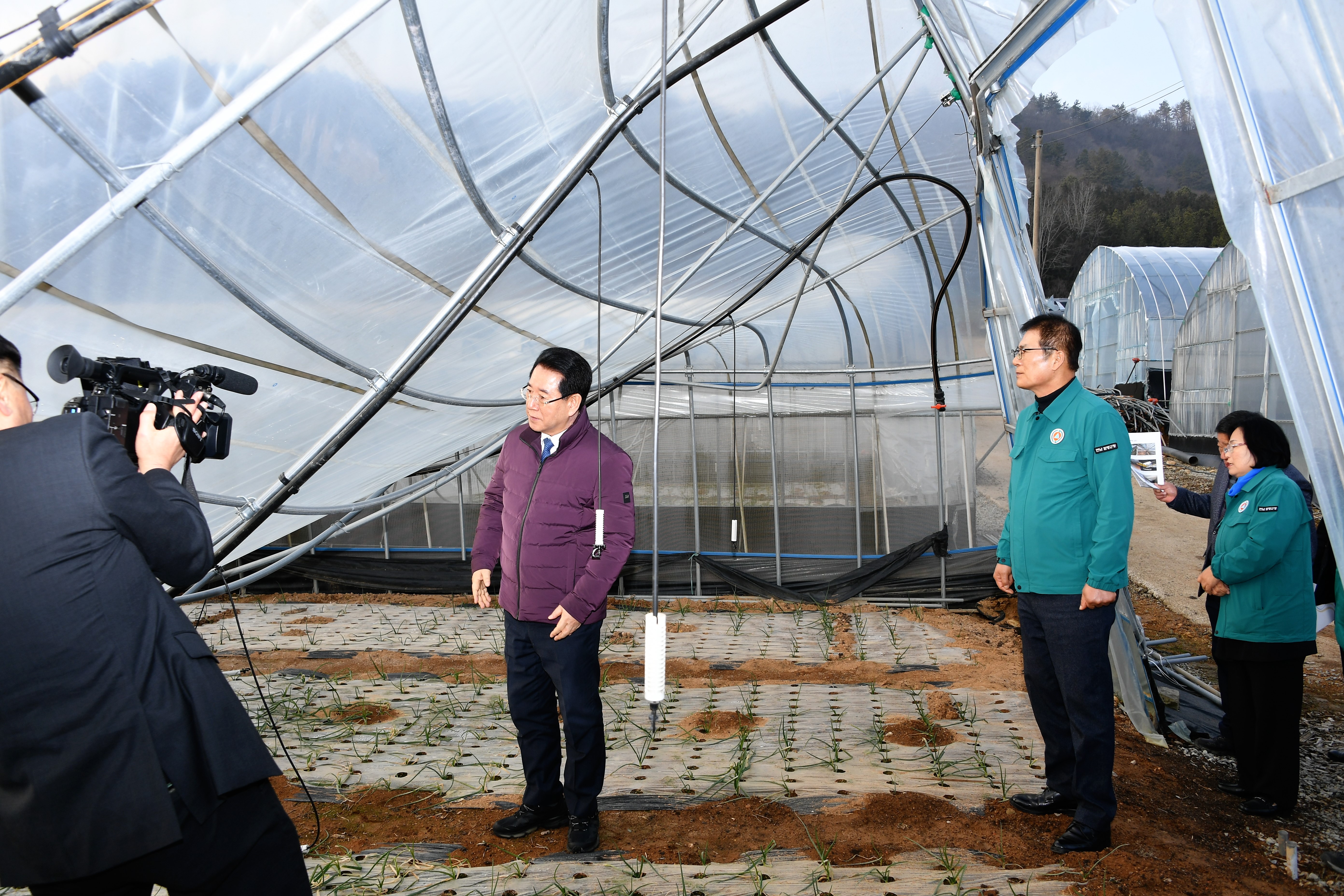 김영록 전남도지사 함평군 대설·한파 피해지역 현장방문(2024.1.4.) 8