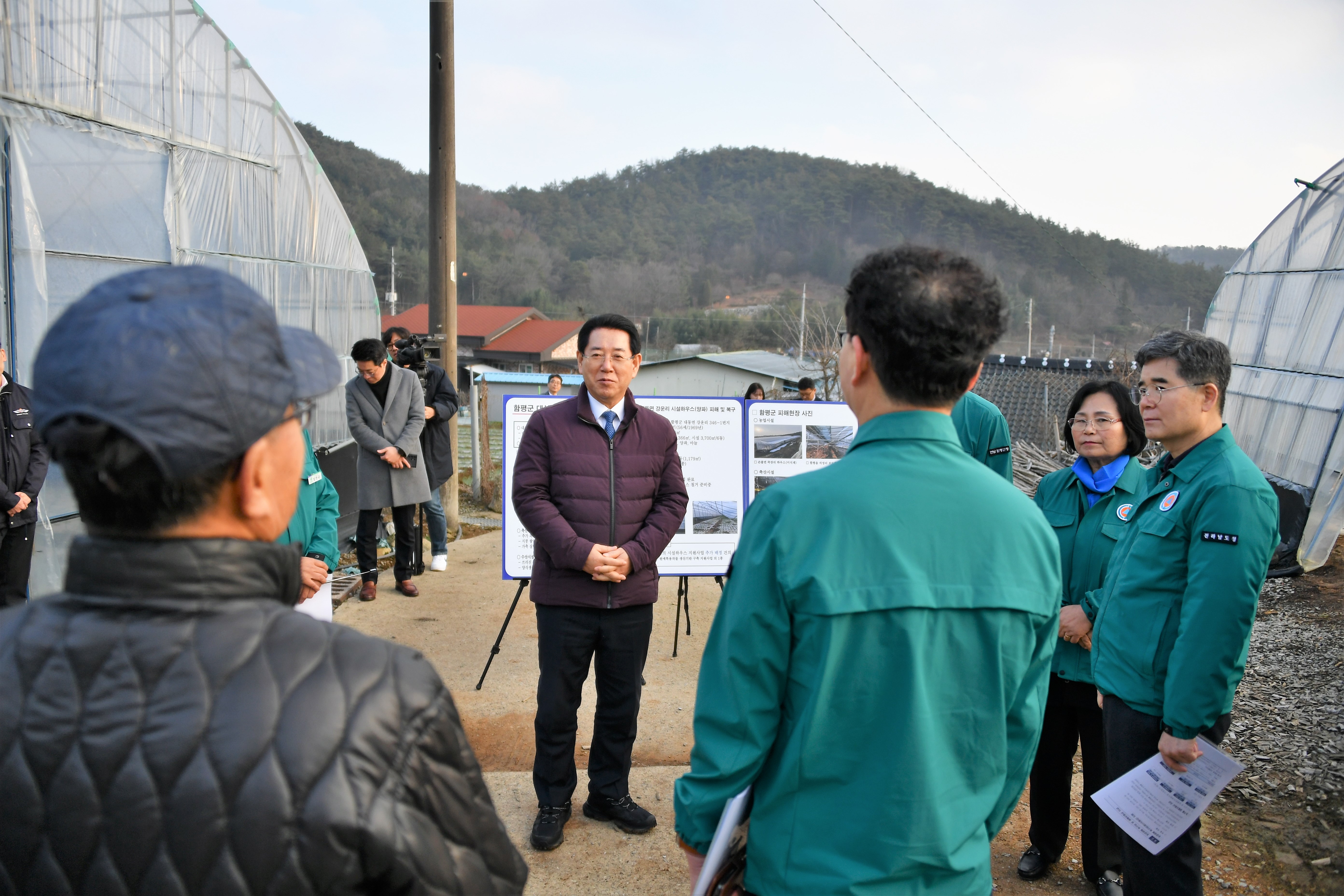 김영록 전남도지사 함평군 대설·한파 피해지역 현장방문(2024.1.4.) 10