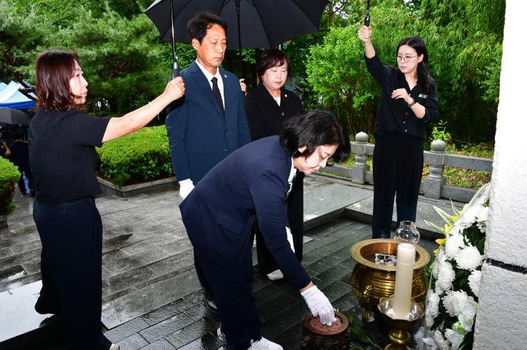 제10대 함평군의회 출범 충혼탑 참배(2026.7.1.) 4