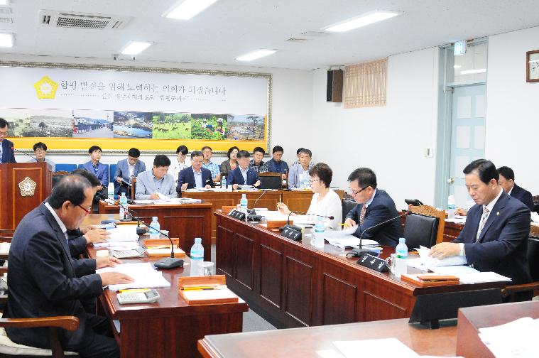 제224회 임시회 일반행정위원회 함평군 규제개혁위원회 설치 및 운영 조례 전부 개정조례안 심의[기획감사실] (2016.07.12)