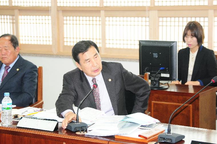 제 227회 함평군의회 제2차 정례회(2016.11.25.~2016.12.9.) 9