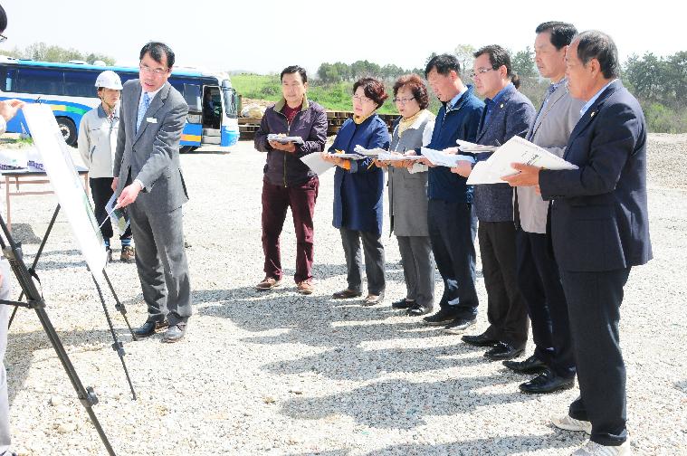 제230회 함평군의회임시회 명암 축산특화 농공단지 조성사업 현장설명(2017.04.19)