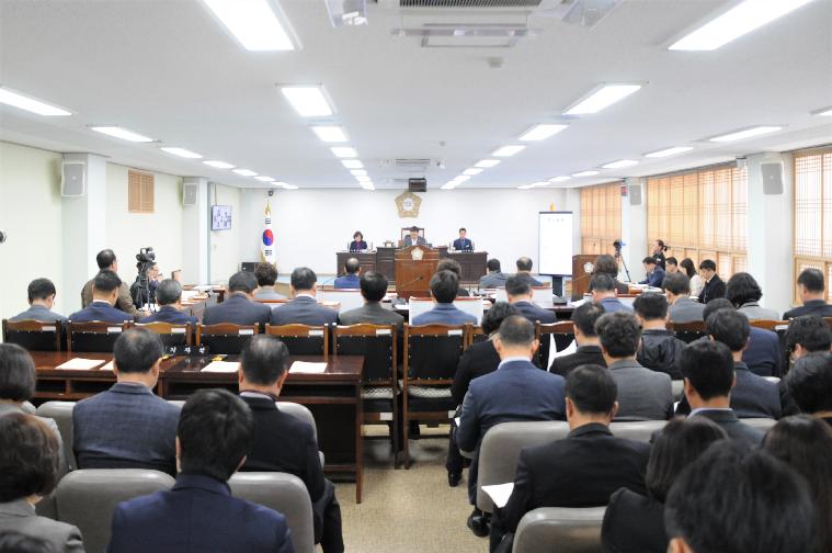 제254회 함평군의회 제2차 정례회 개회식 및 1차 본회의(2019.11.21.) 7