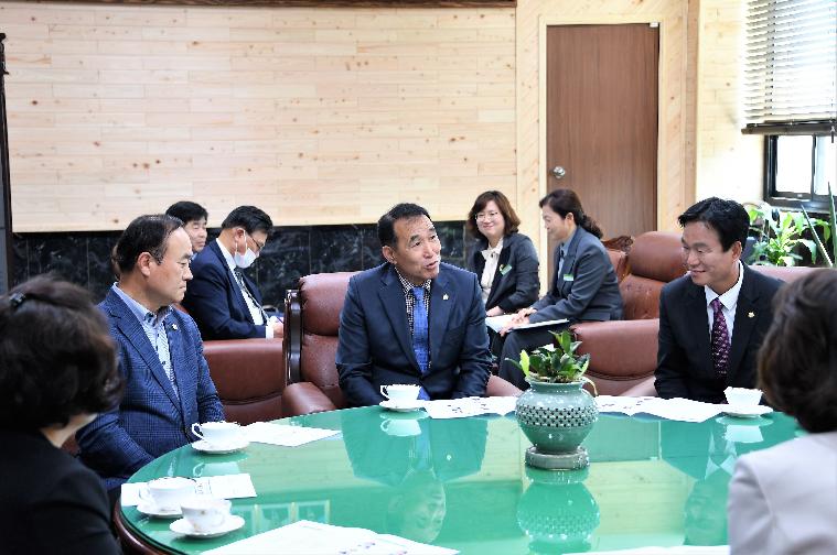 제47대 신임 함평군수 의회 방문(2020.04.16.) 9