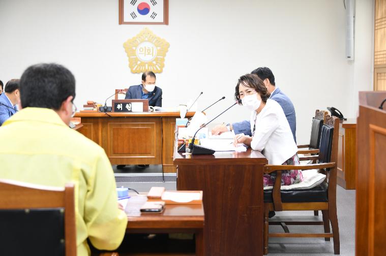 제261회 함평군의회 임시회 제1~4차 경제건설위원회(2020.07.20.~07.23.) 9