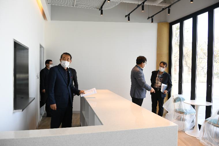 함평군 귀농산어촌 체류형지원센터 및 해수찜 치유센터 현장방문(2021.3.16.) 8