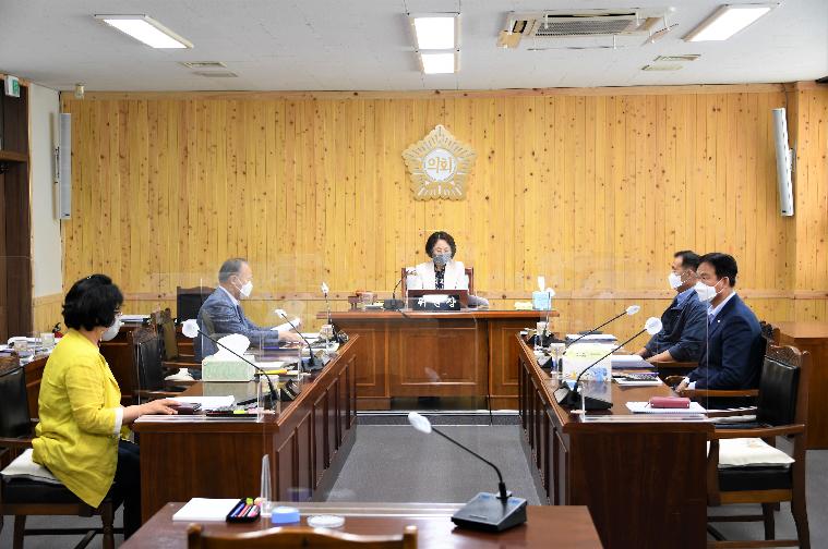 제266회 임시회 폐회중 제1차 의회운영위원회(2021.6.1.) 5