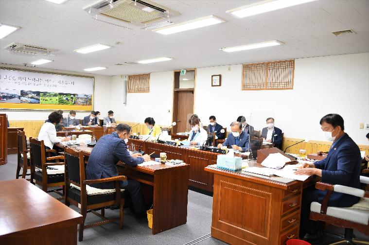 제267회 함평군의회 제1차 정례회 제1차 예산결산특별위원회(2021.6.15.) 5