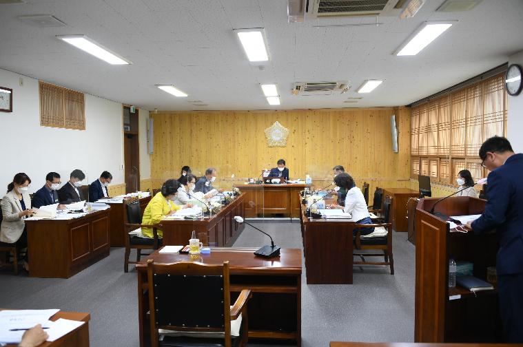 제267회 함평군의회 제1차 정례회 제1차 예산결산특별위원회(2021.6.15.) 9