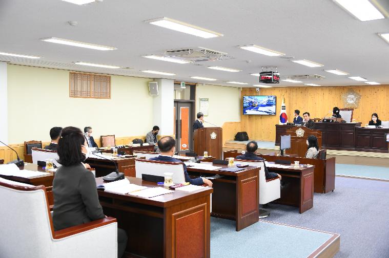 제277회 함평군의회 임시회 제1차 본회의(2022.11.8.) 10