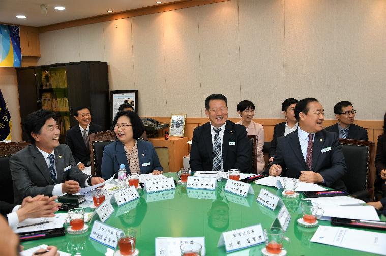 지방의회 상생발전 간담회(2023.4.17.) 4