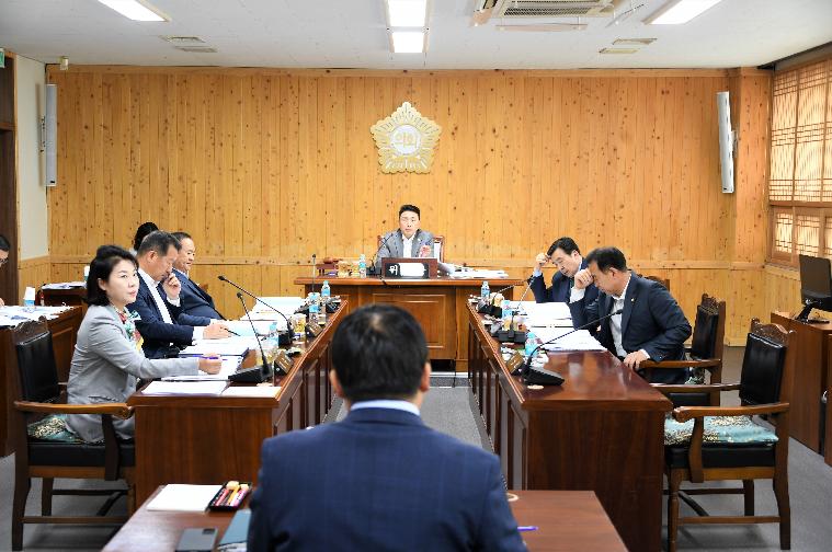 제282회 함평군의회 임시회 제1차 일반행정위원회(2023.4.19.) 3