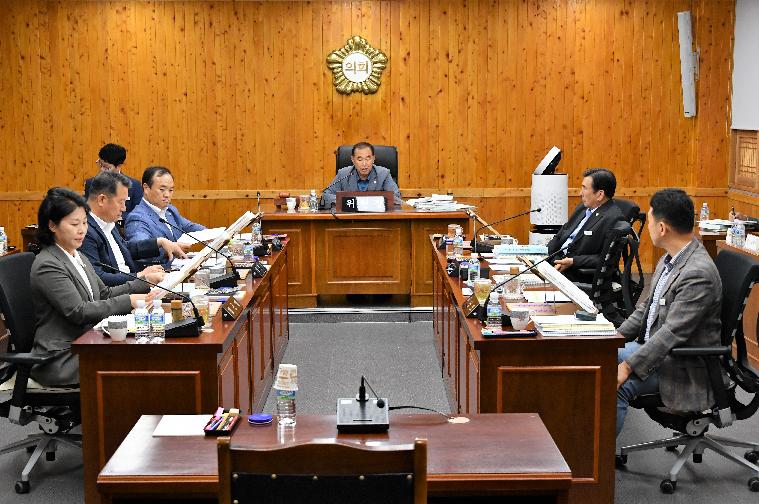 제285회 함평군의회 임시회 제1차 예산결산특별위원회(2023.9.13.) 6