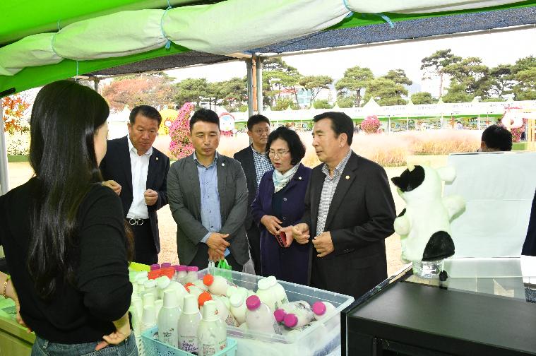 국향대전 자원봉사자 및 판매업소 위문(2023.11.3.) 9