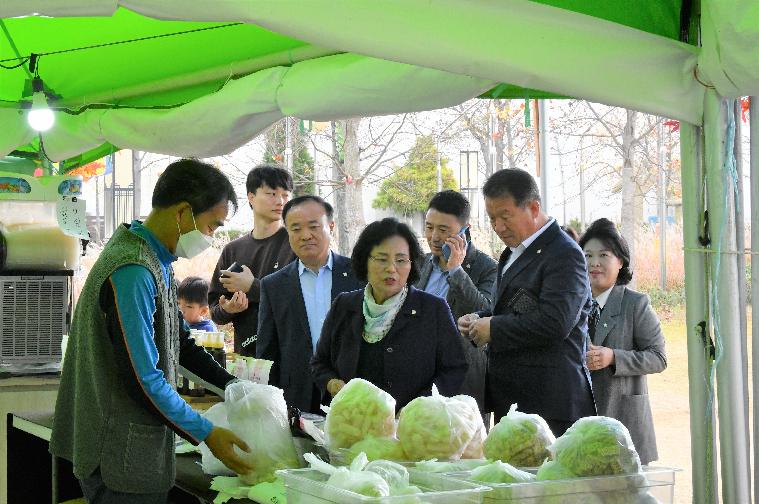 국향대전 자원봉사자 및 판매업소 위문(2023.11.3.) 3