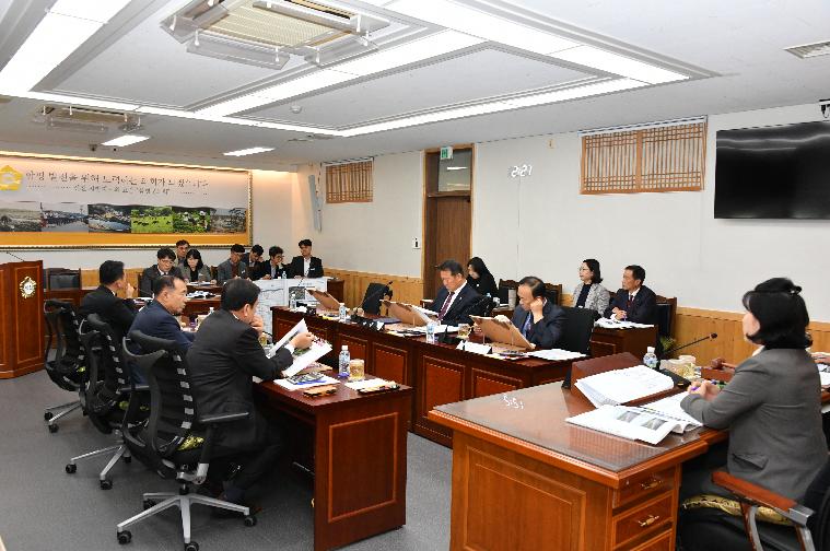 제286회 함평군의회 임시회 제1차 경제건설위원회(2023.11.8.) 3