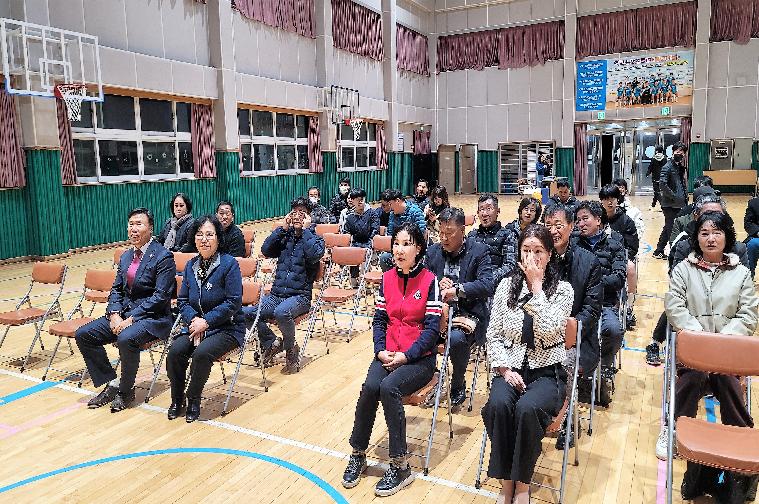 희망배드민턴클럽 제5·6대 회장 이·취임식(2023.12.15.) 3