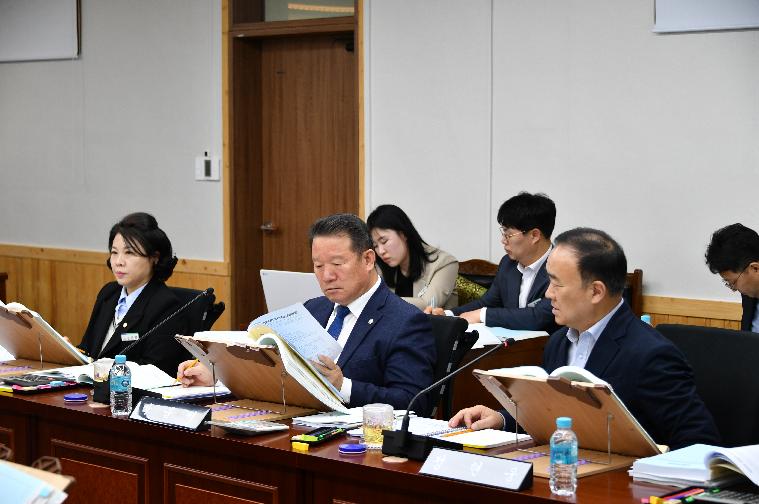 제289회 함평군의회 임시회 제1차 일반행정위원회(2024.3.22.) 6