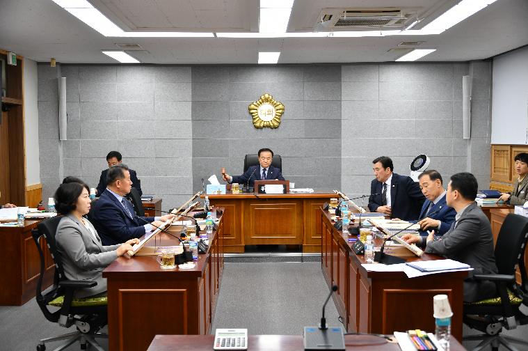 제289회 함평군의회 임시회 폐회중 제1차 의회운영위원회(2024.4.3.) 7