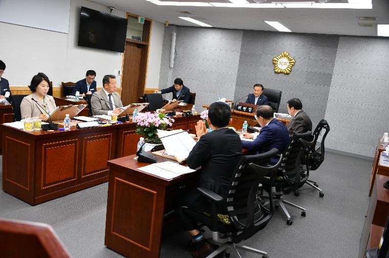 제290회  함평군의회 임시회 제1차 의회운영위원회(2024.4.17.) 5