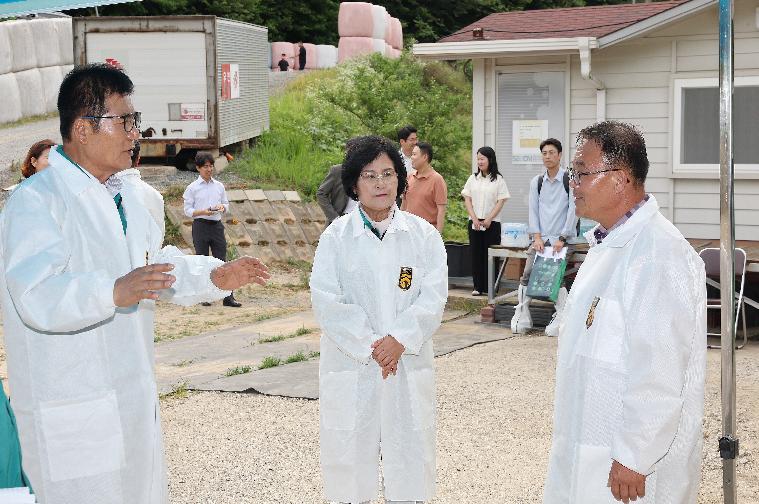 김영록 전남도지사 함평 한우농가 방문(2024.6.25.) 2