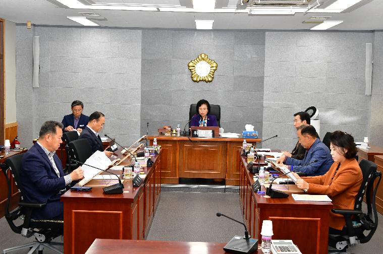 제295회 함평군의회 임시회 폐회중 제1차 의회운영위원회(2024.11.12.)