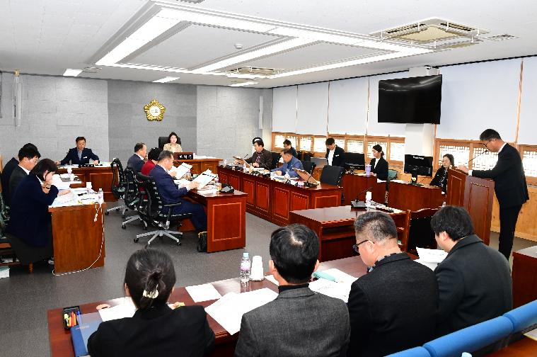 제296회 함평군의회 제2차 정례회 제1차 일반행정위원회(2024.11.22.) 3
