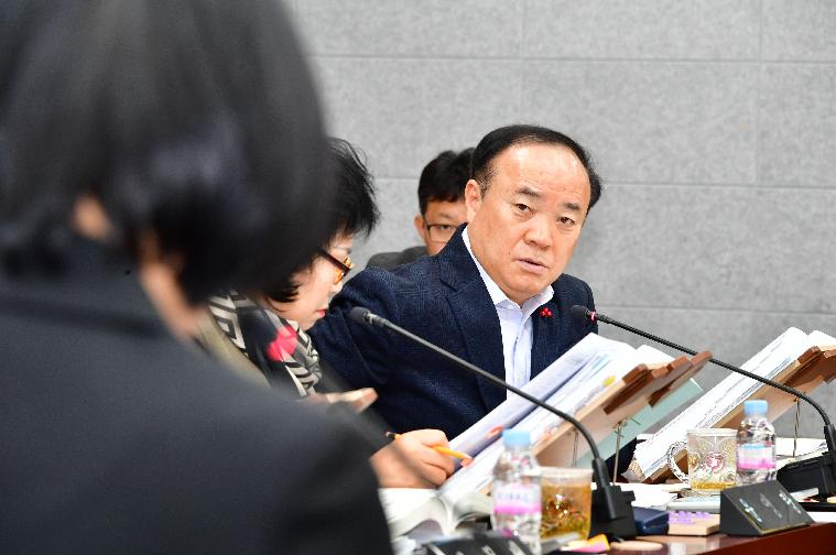 제296회 함평군의회 제2차 정례회 제4차 경제건설위원회(2024.12.6.) 4