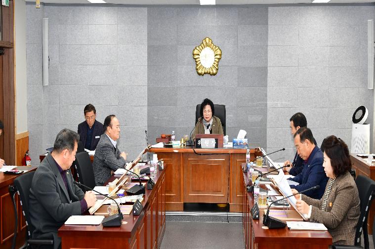 제297회 함평군의회 임시회 폐회중 제1차 의회운영위원회(2025.1.21.)