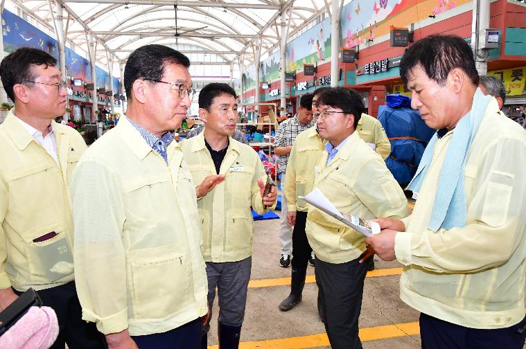 행안부 재난안전관리본부장(김광용) 수해피해지역(고산동마을,전통시장)방문(2025.8.6.) 7