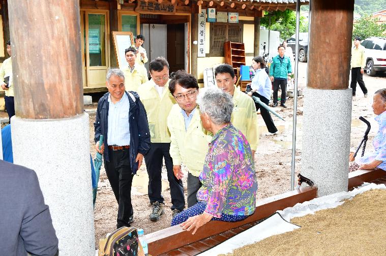 행안부 재난안전관리본부장(김광용) 수해피해지역(고산동마을,전통시장)방문(2025.8.6.) 2
