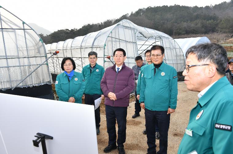 김영록 전남도지사 함평군 대설·한파 피해지역 현장방문(2024.1.4.)