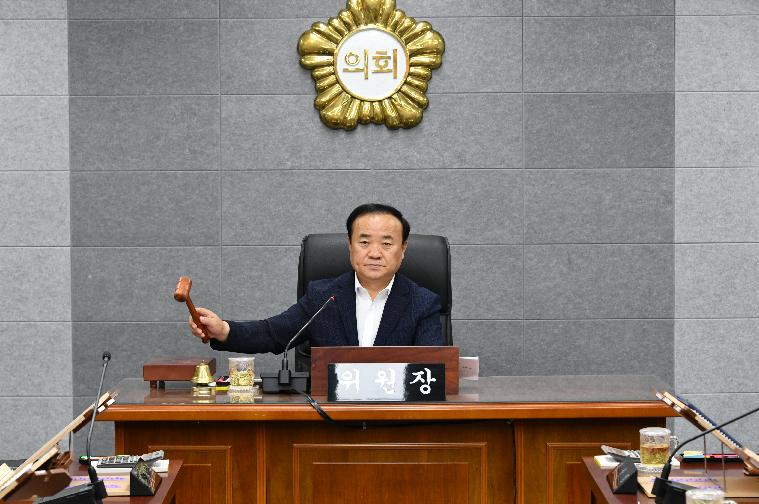 제290회 함평군의회 임시회 폐회중 제2차 의회운영위원회(2024.6.4.)
